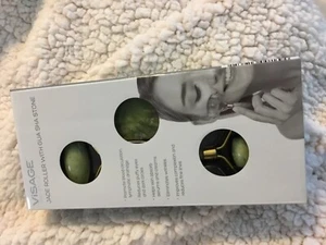 Jade Face Roller and Gua Sha Tool Set Skincare Natural Massage - Picture 1 of 2