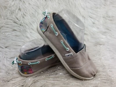TOMS Casual Gray Slip On Shoes Flats Girls Size 4 - Image 1 of 4