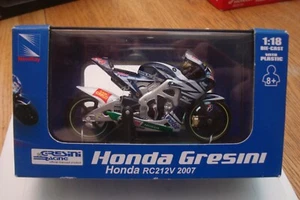 Toni Elias No.24, GP07 Honda RV212V Gresini Racing Motorcycle Team, 1:18 Scale - Picture 1 of 3