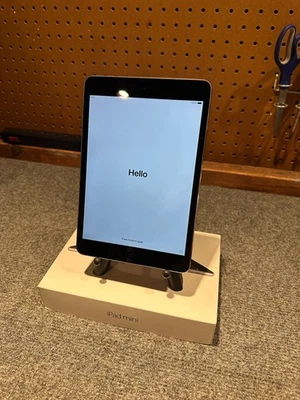 Apple iPad mini 2 Wi-Fi ME276LL/A (Gris espacial) 2015 16 GB BH 97 % Foto 1 de 4