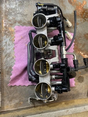 2008-2021 SUZUKI HAYABUSA CORPOS DE ACELERAÇÃO INJEÇÃO FABRICANTE DE EQUIPAMENTO ORIGINAL - Imagem 1 de 4