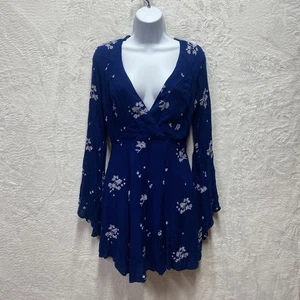 Free People Jasmine Fit & Flare Embroidered Dress Sz 4 Blue Floral Bell Sleeve - Picture 1 of 12
