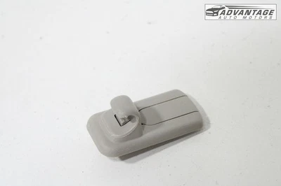 Chrysler Voyager 2020-24 delantero izquierdo superior parasol retenedor clip gancho OEM Foto 1 de 4