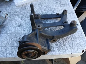 95-97 Land Cruiser FJ80 AC Compressor Mount Bracket Iron OEM . - Picture 1 of 12