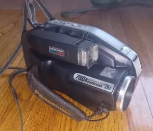 VTG Panasonic Palmcorder VHSC Model PV-L552D camera camcorder ESTATE SALE FIND - Picture 1 of 8