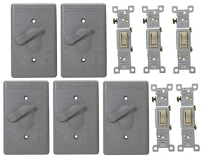 5 x Eaton TP7260 1-Gang Weatherproof Cast Aluminum Cover, 10A 125V Toggle Switch - Picture 1 of 3