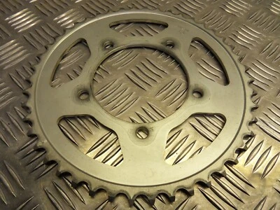 Aprilia Dorsoduro SMV 750 SUNSTAR 46T cadena de rueda trasera piñón 2008 a 2016 Foto 1 de 4