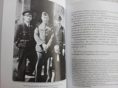 AVIATION  MEMOIRES DE GUERRE D'ANDRE COURVAL FAFL 1939 1945 GROUPE BRETAGNE - Photo 1/3