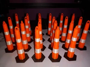 Set of 22 RC Scale Orange & Reflective White Road Barrier Cones 1/14 Scale RC - Picture 1 of 8