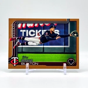 2025 Topps Byron Buxton Bronzo Parallelo SN/2025 #530 - SP - Gemelli - Foto 1 di 2
