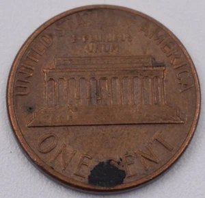 1974 D Lincoln Penny lightly Circulated, RD/BN Struck through Grease Error Cent - Picture 1 of 4