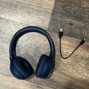 Sony WH-XB700 Wireless Noise Cancelling Over Ear Kopfhörer, blau, ohne Hülle - Bild 1 von 8