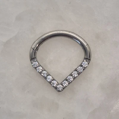 UK Titanium Teardrop Septum Clicker Segment Hinged V Shaped Ring 8mm Tear Drop - Image 1 of 2
