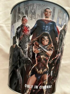 Henry Cavill Signed Justice League Premier Tin Popcorn Bin - Picture 1 of 9