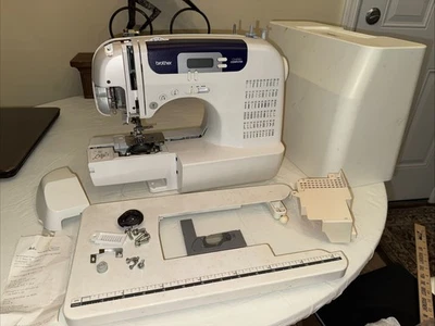 Brother CS-6000i Computerized Sewing Machine For Parts Only - Image 1 of 4