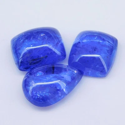 Piedra preciosa suelta natural de tanzanita de 17,65 quilates con certificación de cabujón azul Foto 1 de 4