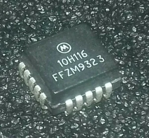 1pcs MC10H116FN IC TRIPLE  LINE RECEIVER  PLCC20 - Picture 1 of 1