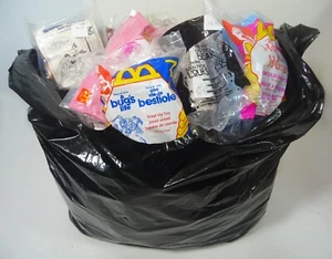 Vintage BIG BAG of McDONALD'S HAPPY MEAL TOYS 83 NEW and SEALED PIECES Star Wars - Picture 1 of 2