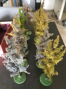 HORNBY ECHELLE O LOT DE 12 ARBRES EN BOITE - Photo 1/7