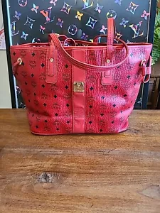 Authentic MCM MEDIUM Reversible Liz Shopper tote bag Red With Matching Pouch - Picture 1 of 23