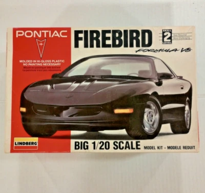 Lindberg 1/20 Pontiac Firebird Formula V8 plastic car model kit (#72509) - Image 1 of 4