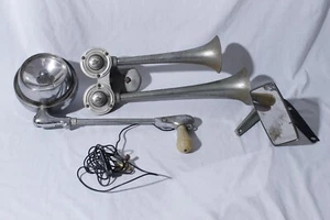 Sparton Dual Air Horn, Unity MI0000 Spotlight, & Side View Mirror - Picture 1 of 8