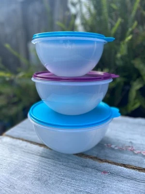 Tupperware Vintage Wondolier Bowls Set of  capacity: 12, 8, and 6 - Image 1 of 4