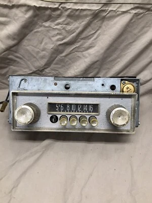 Camión Ford 1949-1950 Deluxe Vintage Car Radio 1951-1952 sin probar Foto 1 de 4