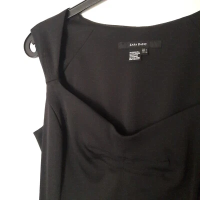 Robe cocktail style Haute couture noire Taille L marque Zara Basic - Photo 1/4