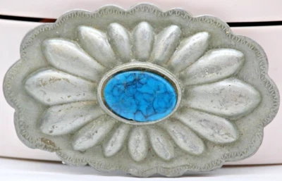 Hebilla de cinturón retro de plata con estampado de flores turquesas Foto 1 de 2