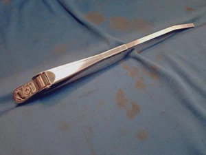 JAGUAR DAIMLER WIPER ARM FITS MARK10 & DAIMLER DS420 LIMOUSINE LHD 8953 - Picture 1 of 1