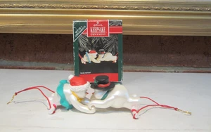 SET DECORAZIONI RICORDO NATALE HALLMARK COOL FLIERS 1992 PUPAZZO DI NEVE ACROBATI - Foto 1 di 24