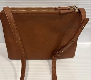 G.H. Bass & Co. Trio Crossbody Bag Clutch Small Brown Adjustable Strap READ - Picture 1 of 24