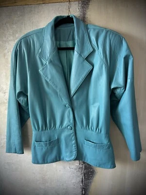 Chaqueta de cuero verde azulado vintage años 80 detalle fruncido ropa de club Foto 1 de 4