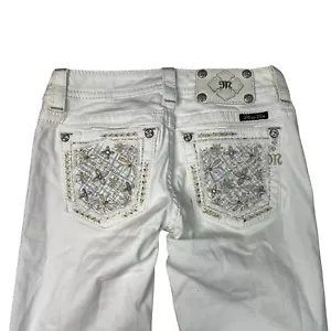 Miss Me Signature Cuffed Capri Low Rise Jeans Y2K Bling Strass Weiß 25 - Bild 1 von 7