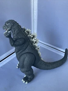 Gojira Godzilla 1954 Vintage 2002 Sammlerstück Bandai 6,5 Zoll neuwertig  - Bild 1 von 4