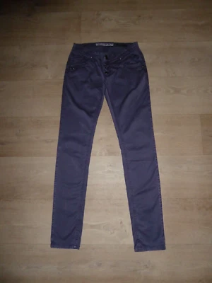 TAKE TWO DEBBIE Stretch Hose Hüftig Slim Hüftig Lila W27 L32 **TOP** - Bild 1 von 4