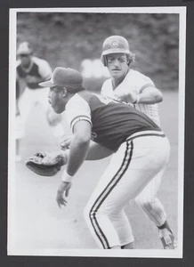 1975-76 Willie McCovey & Champ Summers San Diego Padres v Chicago Cubs Photo - Picture 1 of 2
