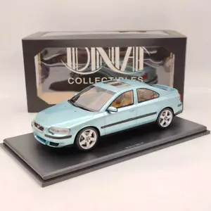 DNA Collectibles 1/18 Volvo S60 R 2003 DNA000104 Resin Model Car Limited Green - Picture 1 of 8