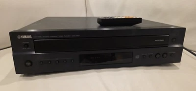 Yamaha 5 Disc Player CDC-697 With Remote - Image 1 of 4