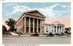 NC~NORTH CAROLINA~SALISBURY~COMMUNITY BUILDING & COURT HOUSE~EARLY AUTOS~C.1920 - Picture 1 of 3