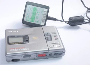 Reproductor y grabador portátil Sony MZ-R30 Minidisc Walkman MD - Imagen 1 de 4