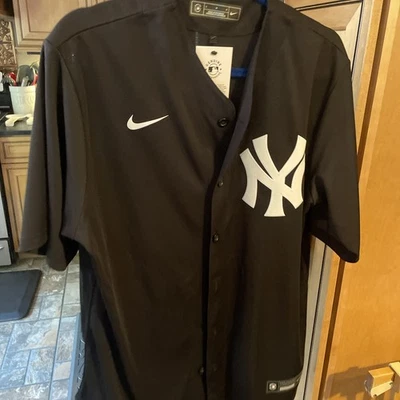 Nike New York Yankees Lights Out Black Jersey Size XLarge NWT - Image 1 of 4
