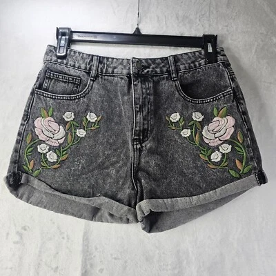 Jean Forever 21 Mujer Negro Carbón Corto Denim Floral Bordado Talla 30 Foto 1 de 4