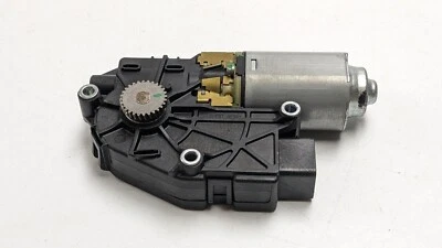 HYUNDAI SANTA FE MK3 SUNROOF MOTOR KH5708010 2014 - Image 1 of 4