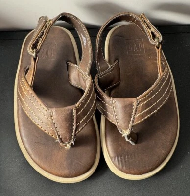 Baby Gap Toddler Molded Brown Faux Leather Sandals Flip Flops Size 7T/8T - Image 1 of 3