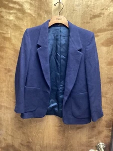 Women Talbot's" navy blue one button blazer Size Petit. P2P 18" - Picture 1 of 2