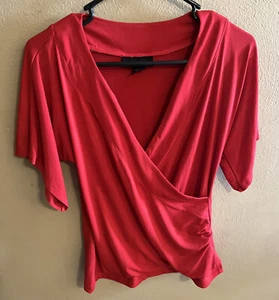 Attention - Women's Red V-Neckline Short Sleeve Blouse Top - Size XS - Bild 1 von 7