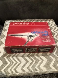NUOVO in SCATOLA VINTAGE PAASCHE DOPPIA AZIONE AEROGRAFO VLS SET 293074 - Foto 1 di 4