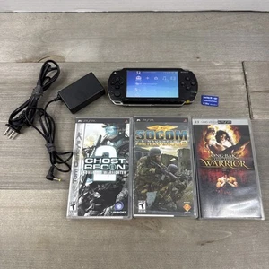 Sony PSP Playstation Portable PSP-1001 Bundle 2 Games 1 UMD Movie Charger & 1GB - Picture 1 of 17